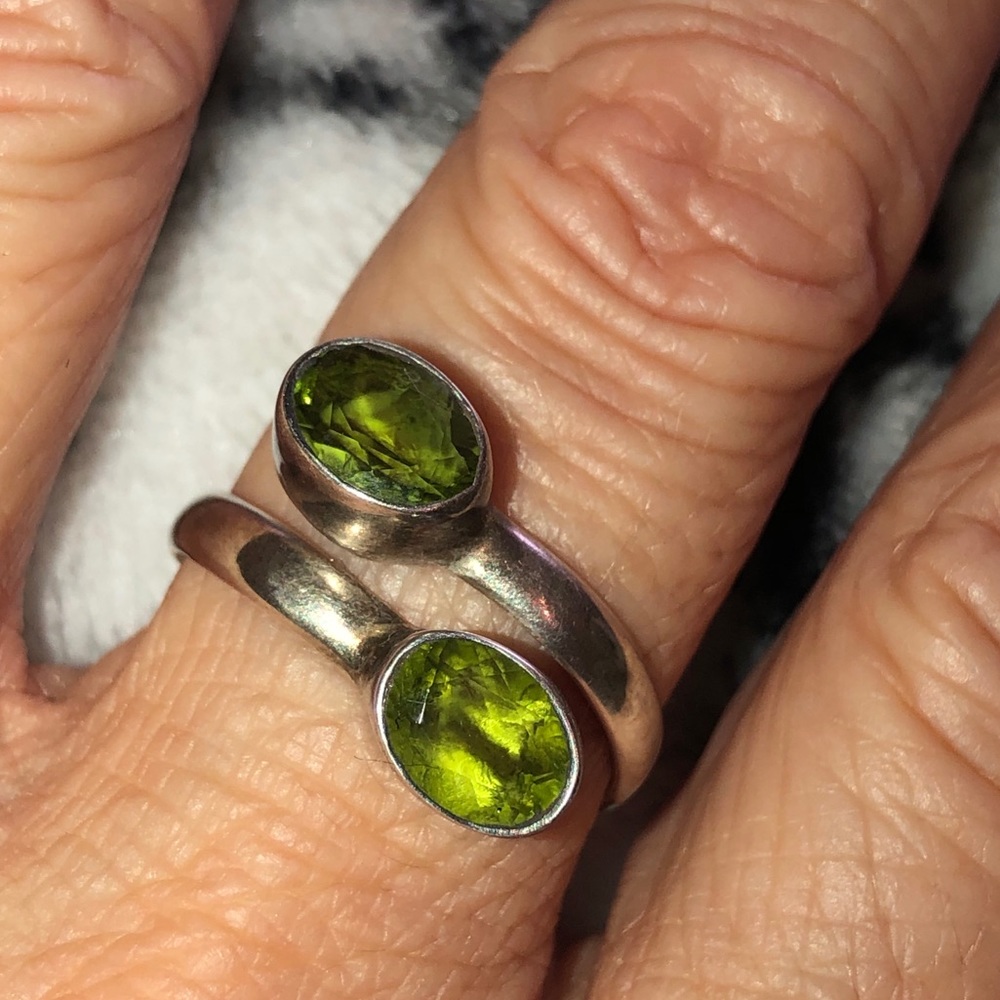 Silver and peridot ring size 8.5